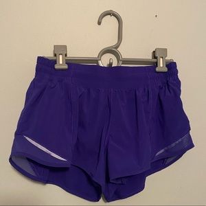 Lululemon Hotty Hot Short II *2.5in